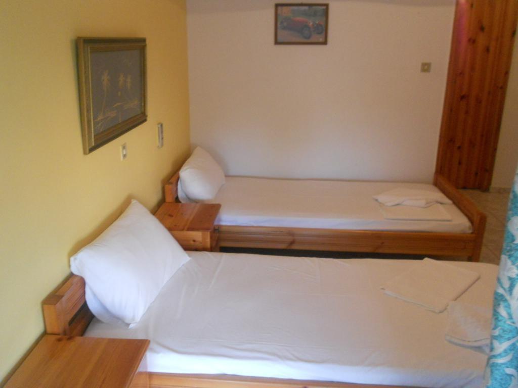 Assimakis Hotel ฟีนีคุนตา ห้อง รูปภาพ